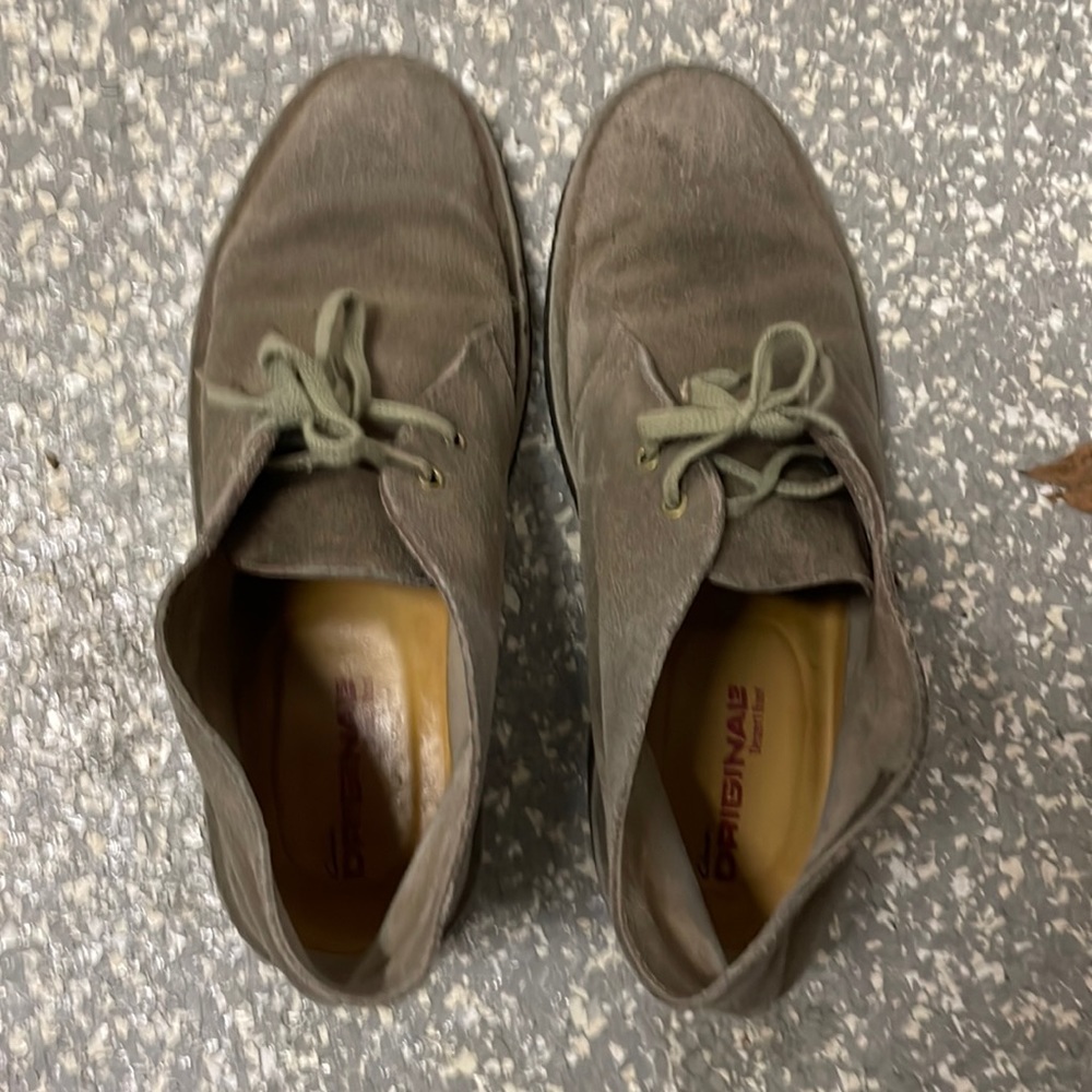 Clark’s original desert boot size 9.5